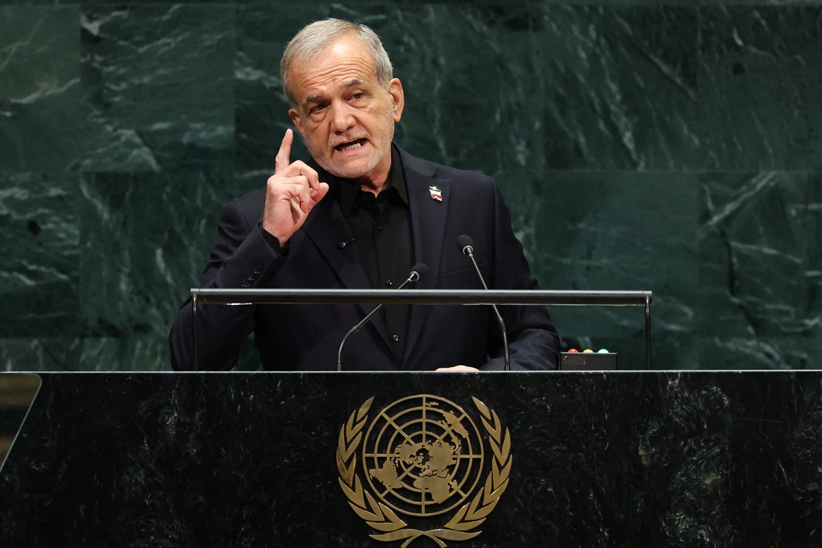 Πεζεσκιάν στον ΟΗΕ: «Το Ιράν δεν θα γονατίσει» – Ανοιχτή η πόρτα της διπλωματίας