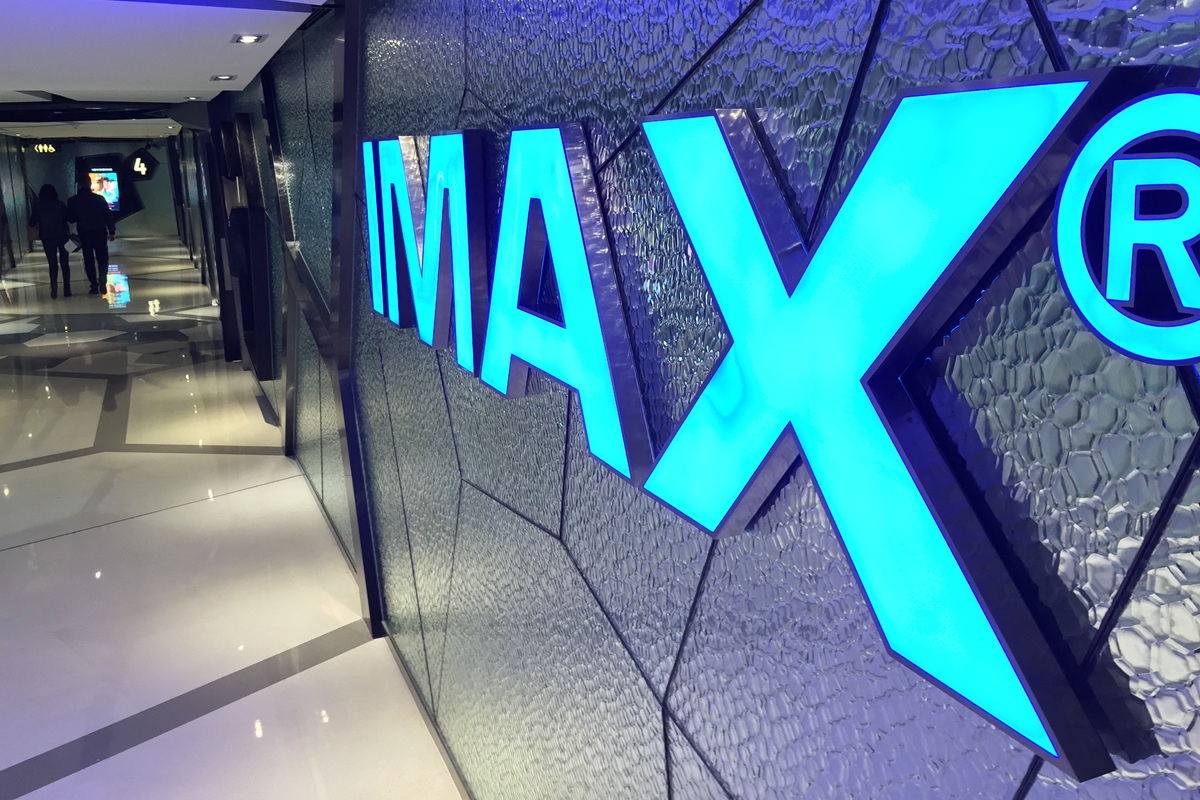 IMAX: Γιατί κανένας δεν αγοράζει τον «γίγαντα» του σινεμά παρά τα ιστορικά ρεκόρ;