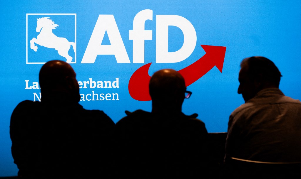 Ακροδεξιός «συναγερμός» στη Γερμανία: Η AfD διευρύνει το προβάδισμά της έναντι του Μερτς
