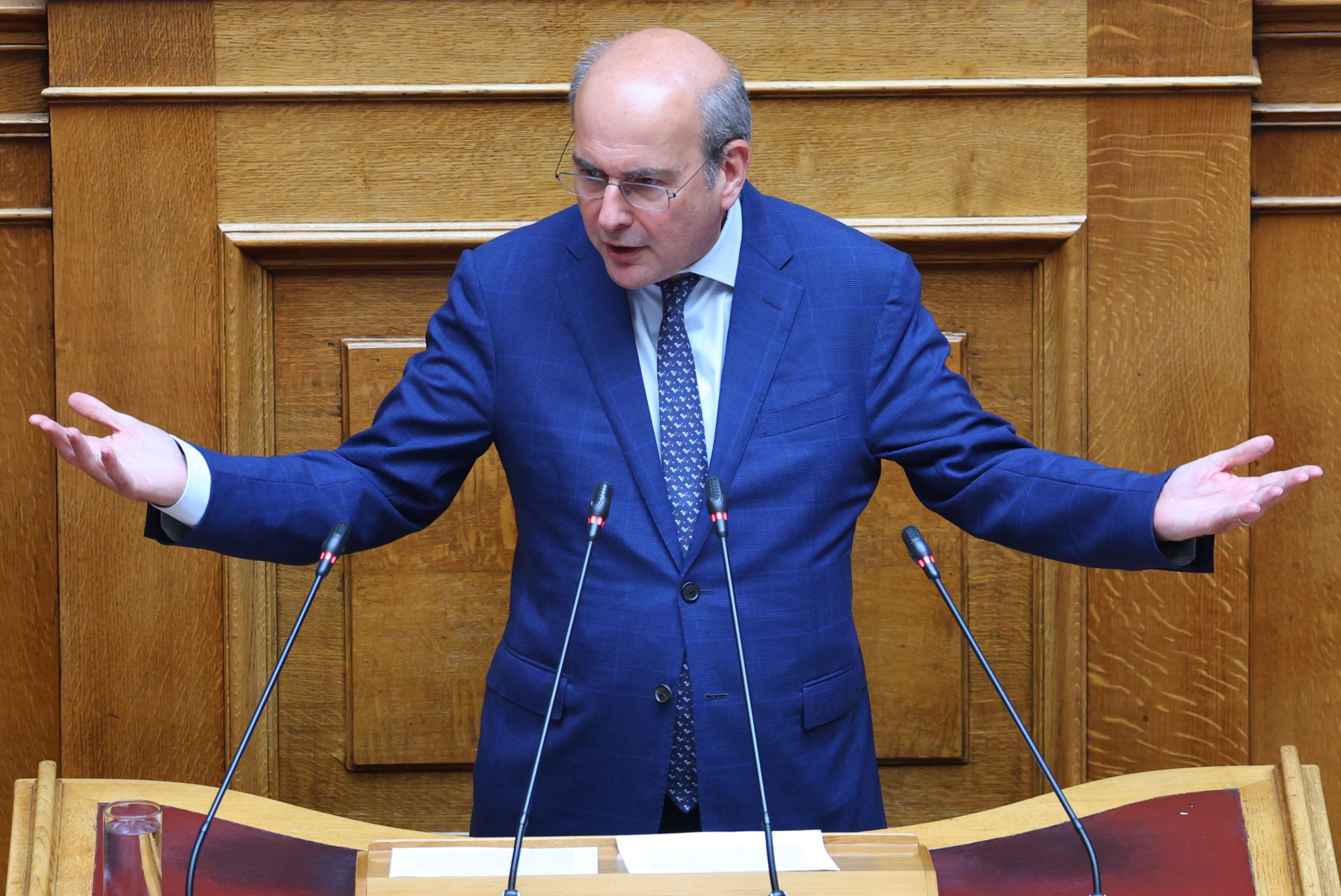 Χατζηδάκης: Προτιμούμε την αυτοδυναμία, αλλά δεν έχουμε κλείσει την πόρτα σε συμμαχίες