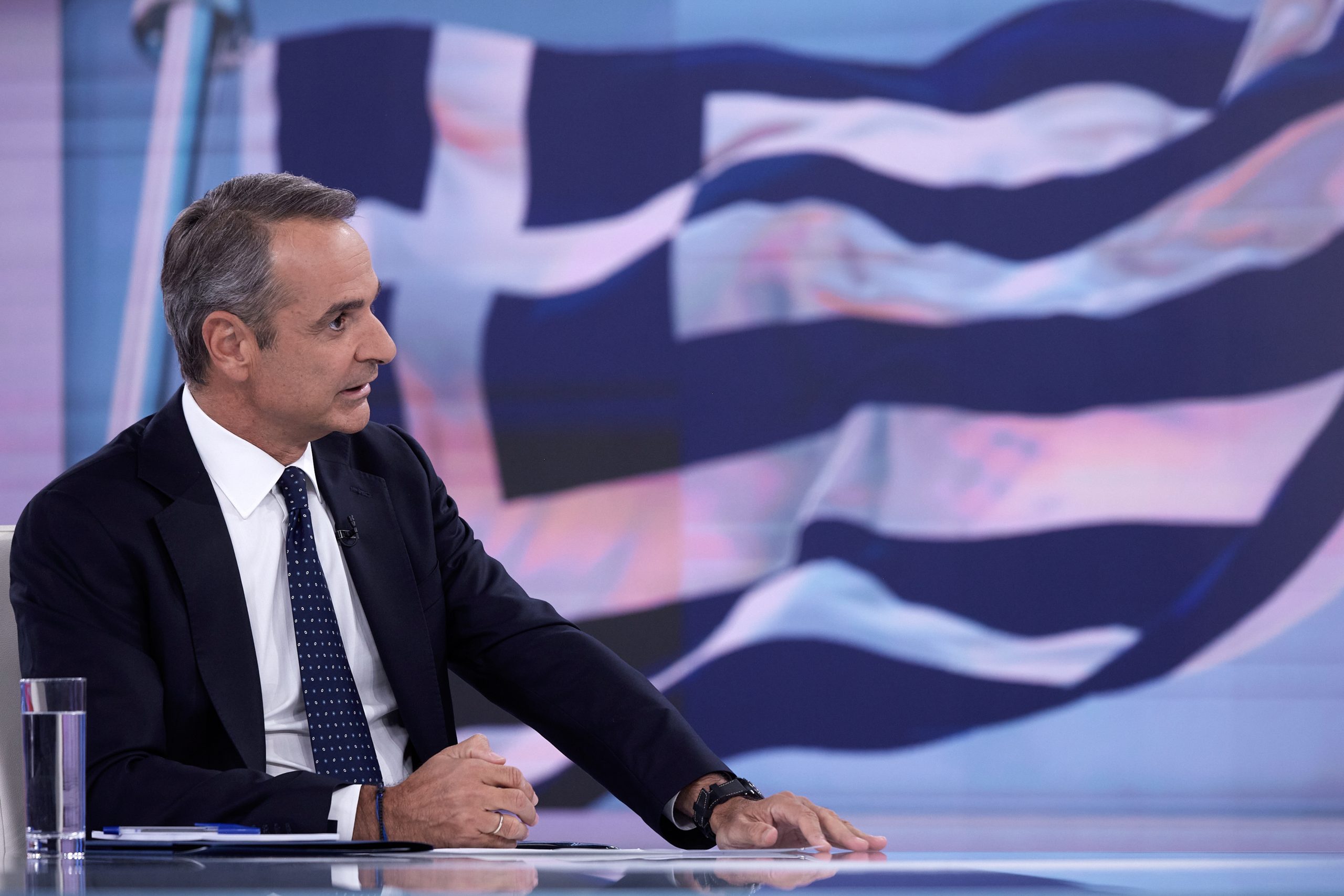 Μητσοτάκης: Αυτοδυναμία, ενεργειακή ασφάλεια και ανοιχτοί δίαυλοι με την Τουρκία (vids)