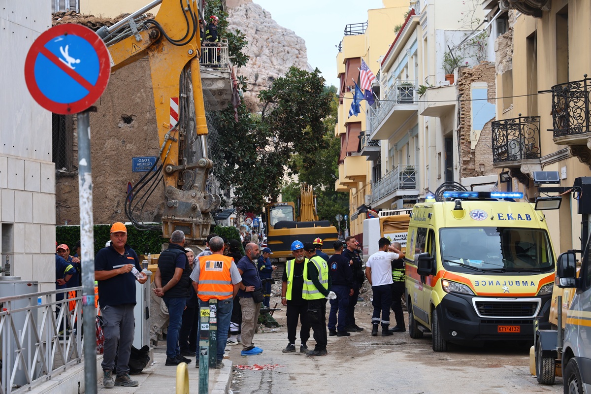 Τραγωδία στην Πλάκα: Νεκροί οι τέσσερις Αμερικανοί και το ηλικιωμένο ζευγάρι – Εντοπίστηκαν όλοι οι αγνοούμενοι