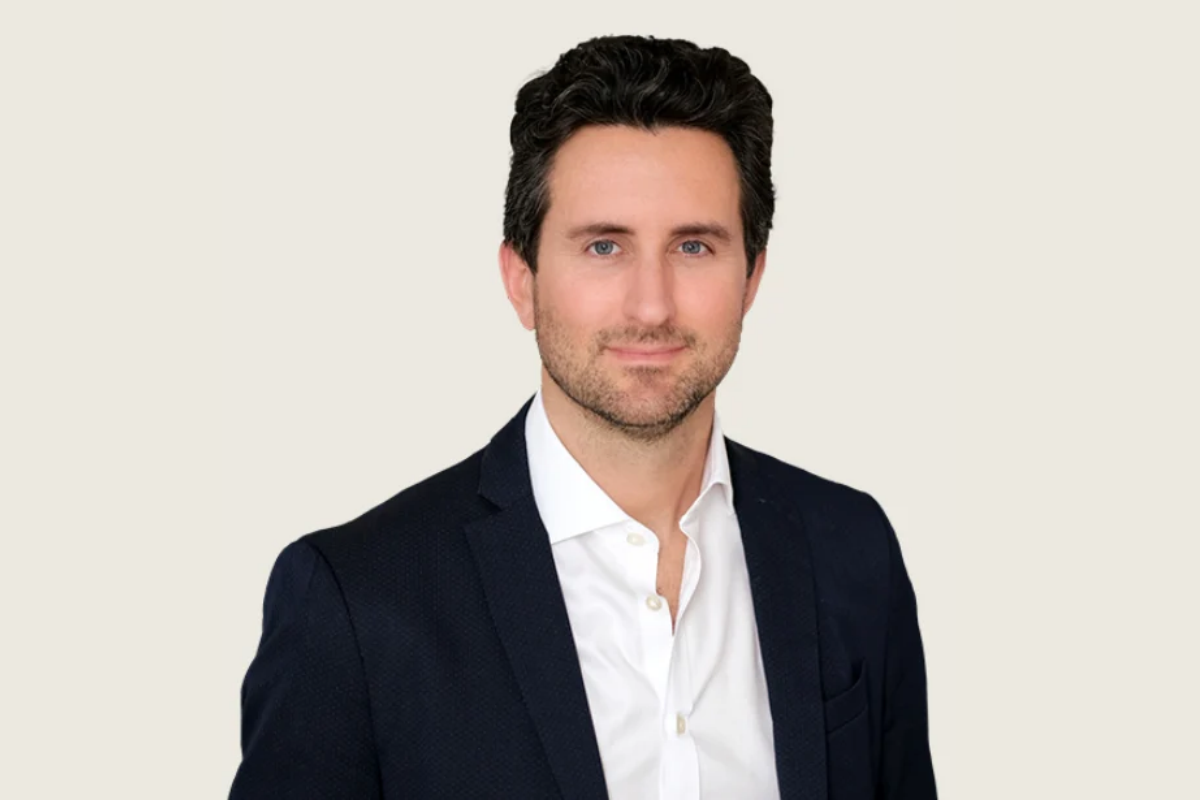 Alexandre Flavier: Ποιο είναι το πρόσωπο πίσω από ιστορικό deal Hg-ENTERSOFTONE