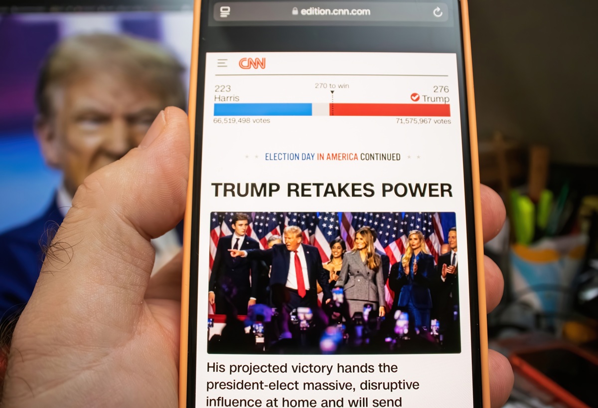 Νέα σύγκρουση Τραμπ – CNN παρά τη δικαστική απόφαση