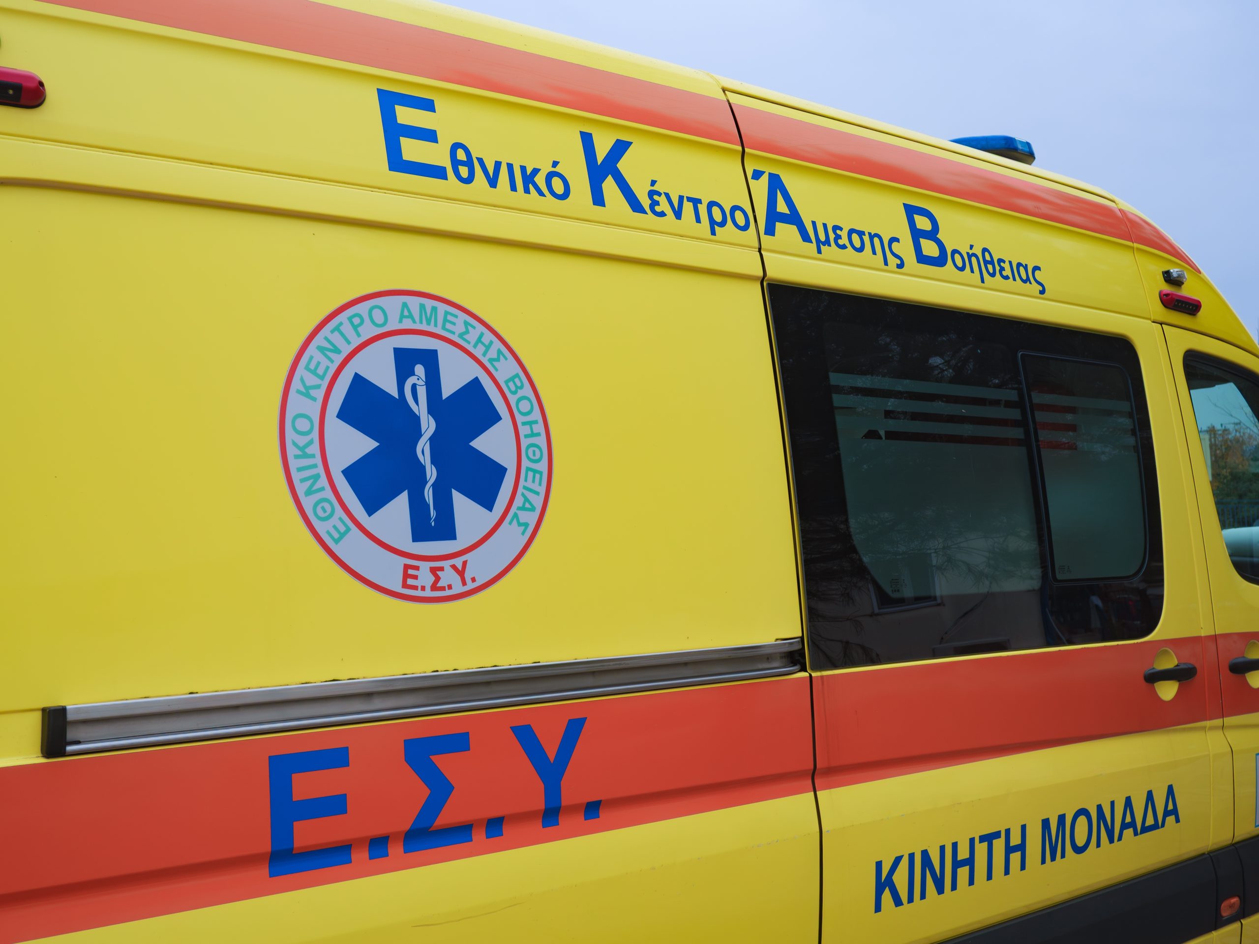 Βουλιαγμένη: Νεκρός 82χρονος μετά από ξυλοδαρμό για μία ξαπλώστρα