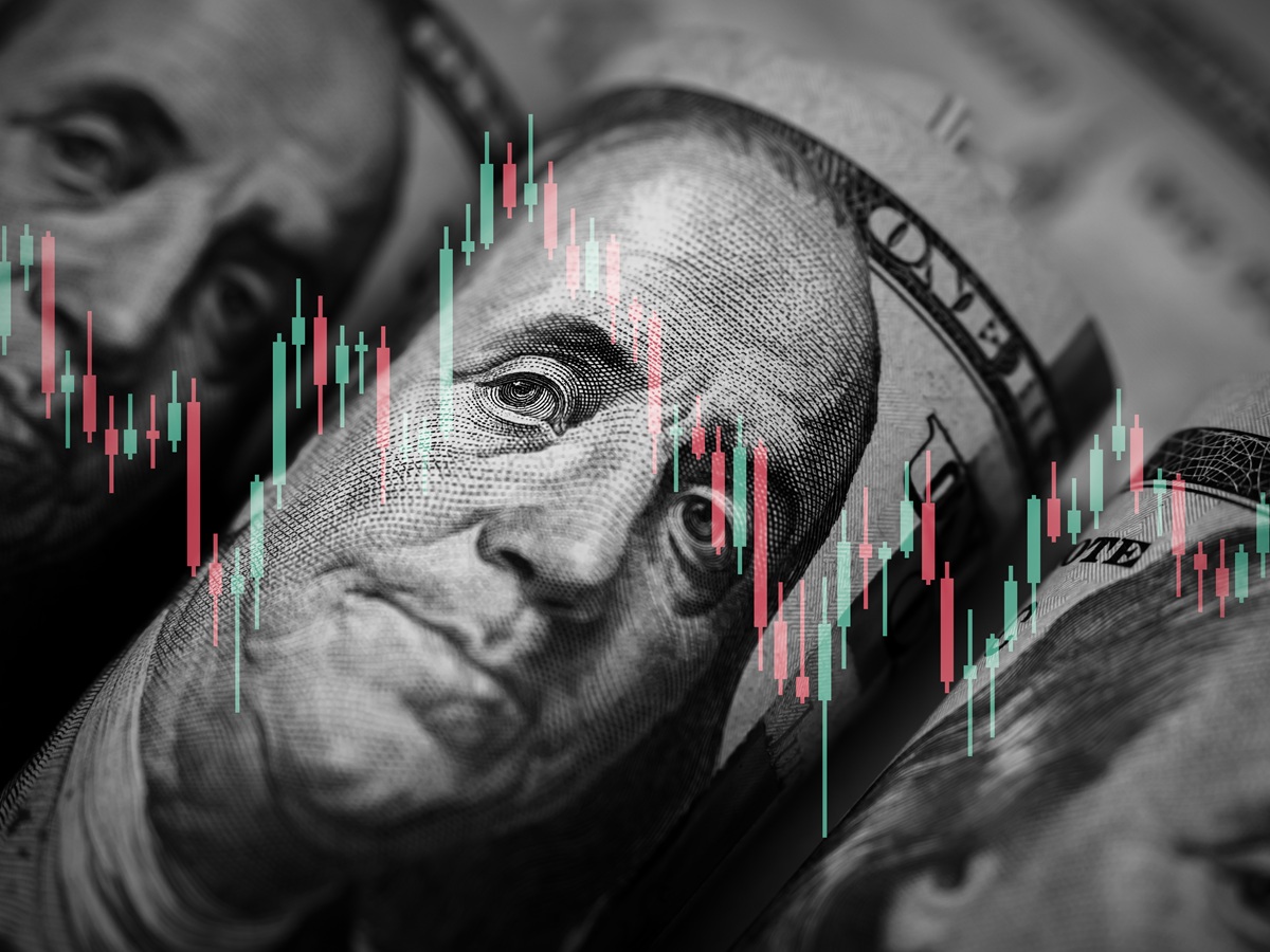 Sell-off στα αμερικανικά ομόλογα – Στο 5,6% η απόδοση του 30ετούς