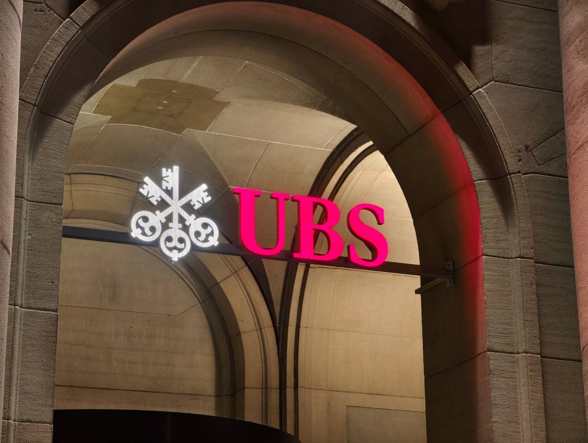 UBS: Η Ελλάδα πρώτη επιλογή στις ευρωπαϊκές τράπεζες – Γιατί ξεχωρίζει η Πειραιώς