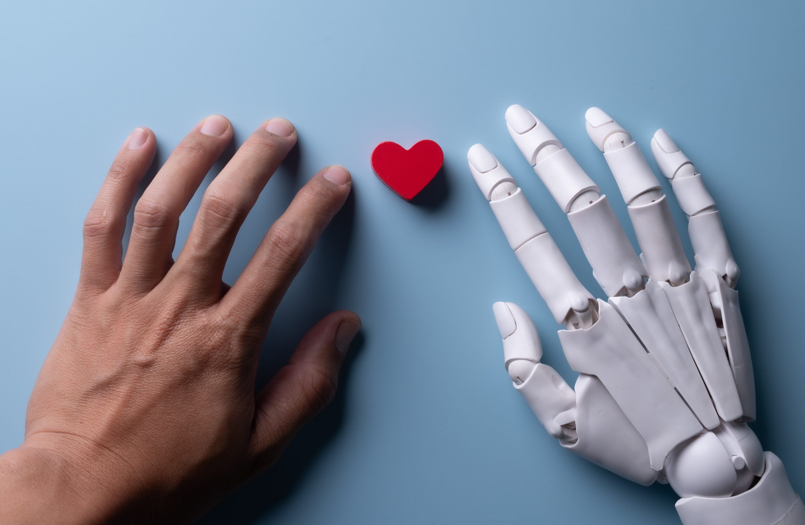 Κίνα: Βάζει όρια στα AI chatbots «συντροφιάς» – Στόχος να μην αντικαθιστούν τις ανθρώπινες σχέσεις