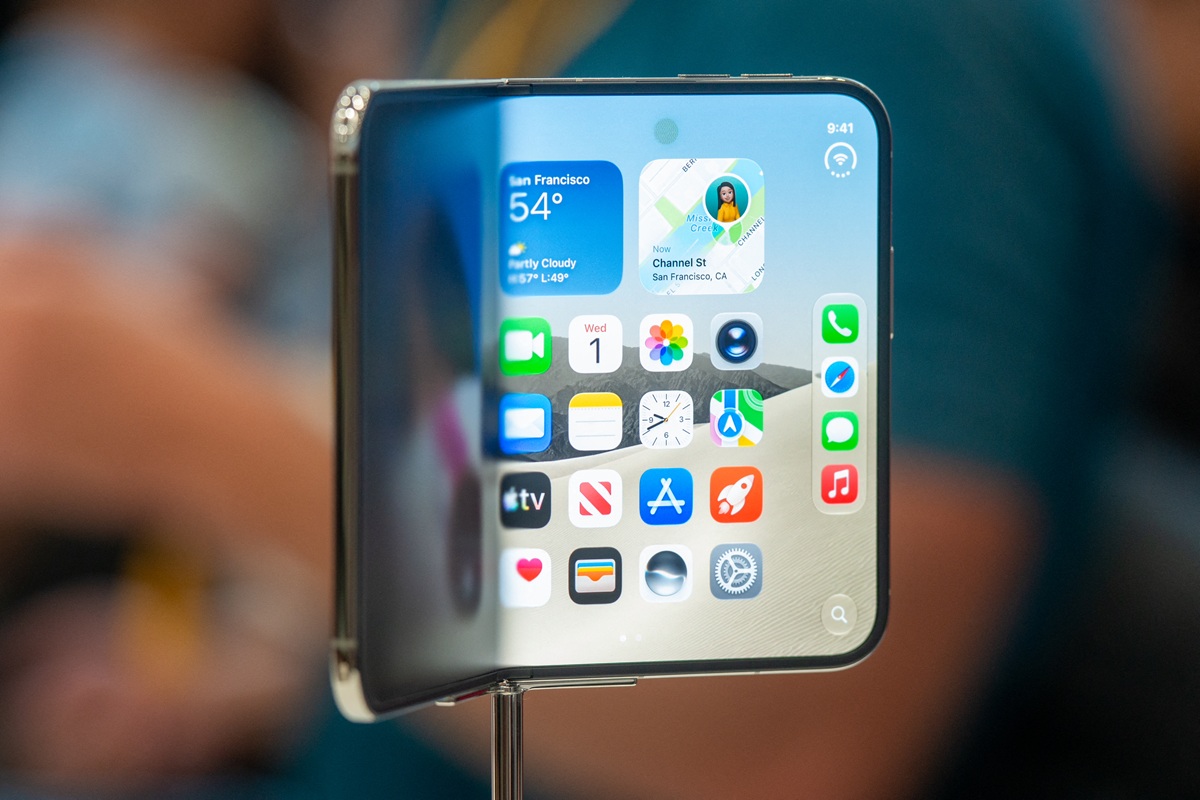 «Πανικός» για το νέο iPhone Duo: Εξαντλήθηκε σε λίγα λεπτά – Πότε θα ξεκινήσουν οι πρώτες παραδόσεις