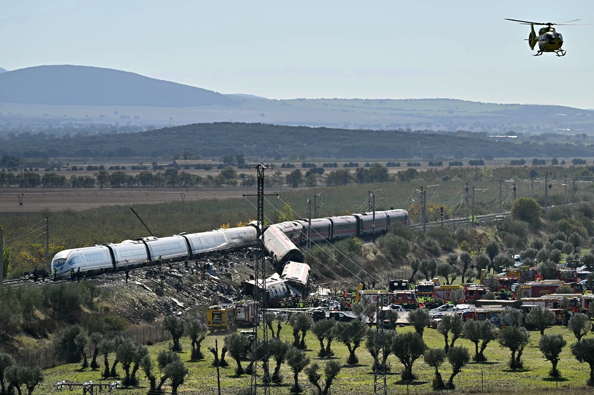 Ισπανία: Στους 68 οι νεκροί από τη σύγκρουση τρένων στο Τολέδο – «Ανεξήγητη» η απόφαση του κέντρου ελέγχου