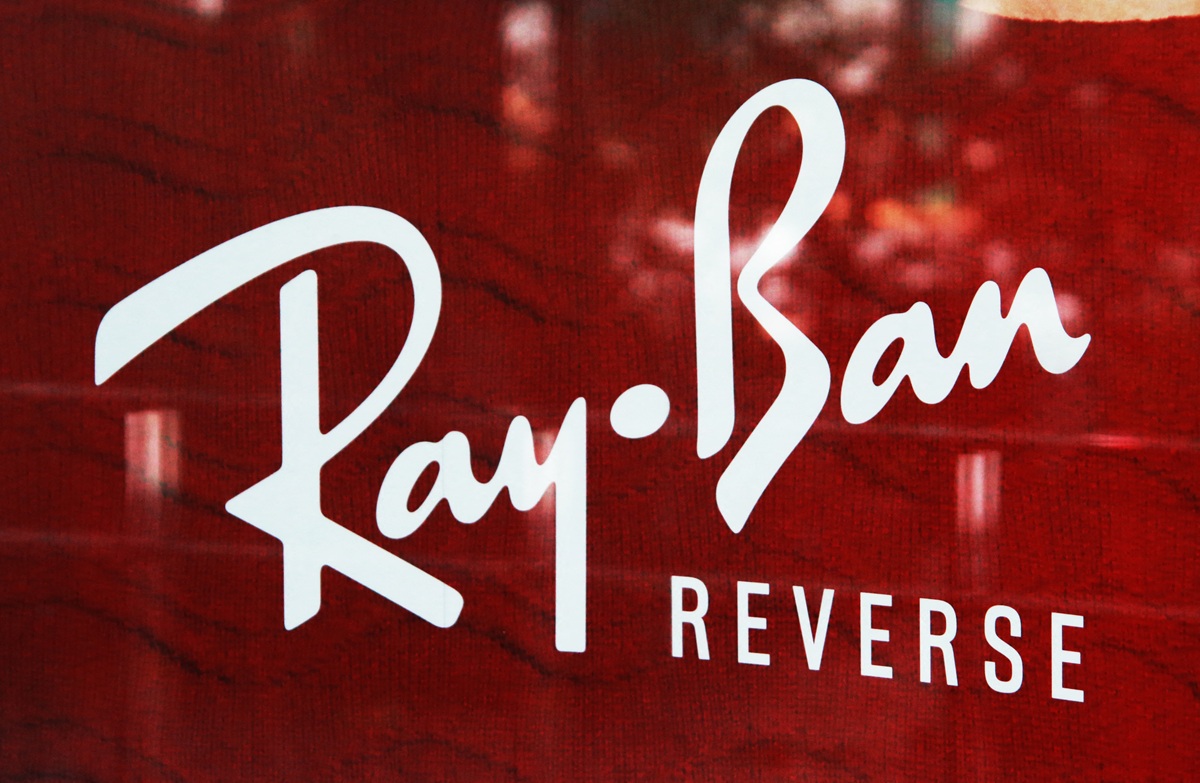 Νέα ρήξη στην αυτοκρατορία των Ray-Ban: Ο κληρονόμος Ντελ Βέκιο επιτίθεται στον CEO της EssilorLuxottica
