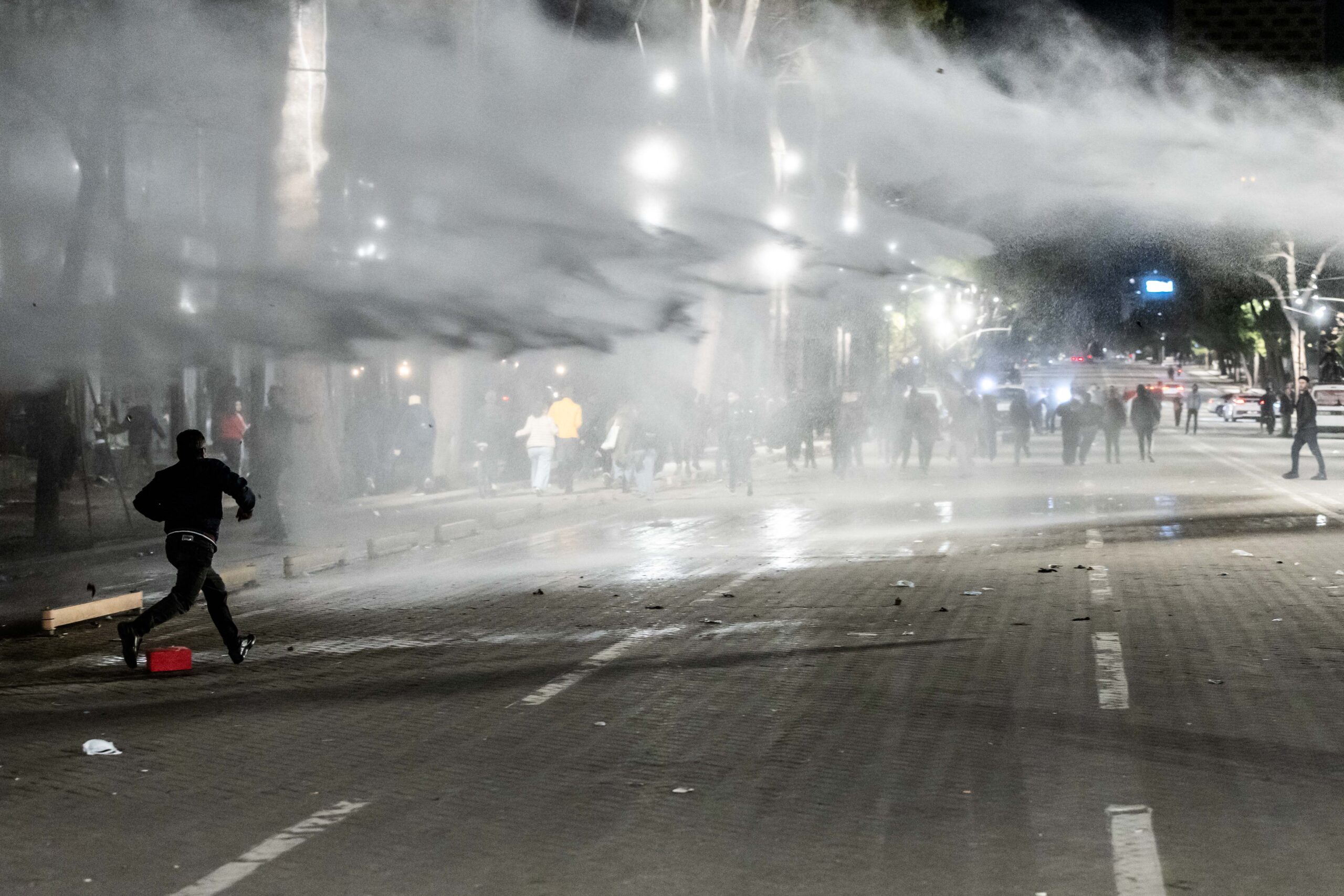 Αλβανία: «Βράζουν» τα Τίρανα – Πάνω από 10.000 διαδηλωτές αναμένουν οι διοργανωτές, υπό πίεση ο Ράμα