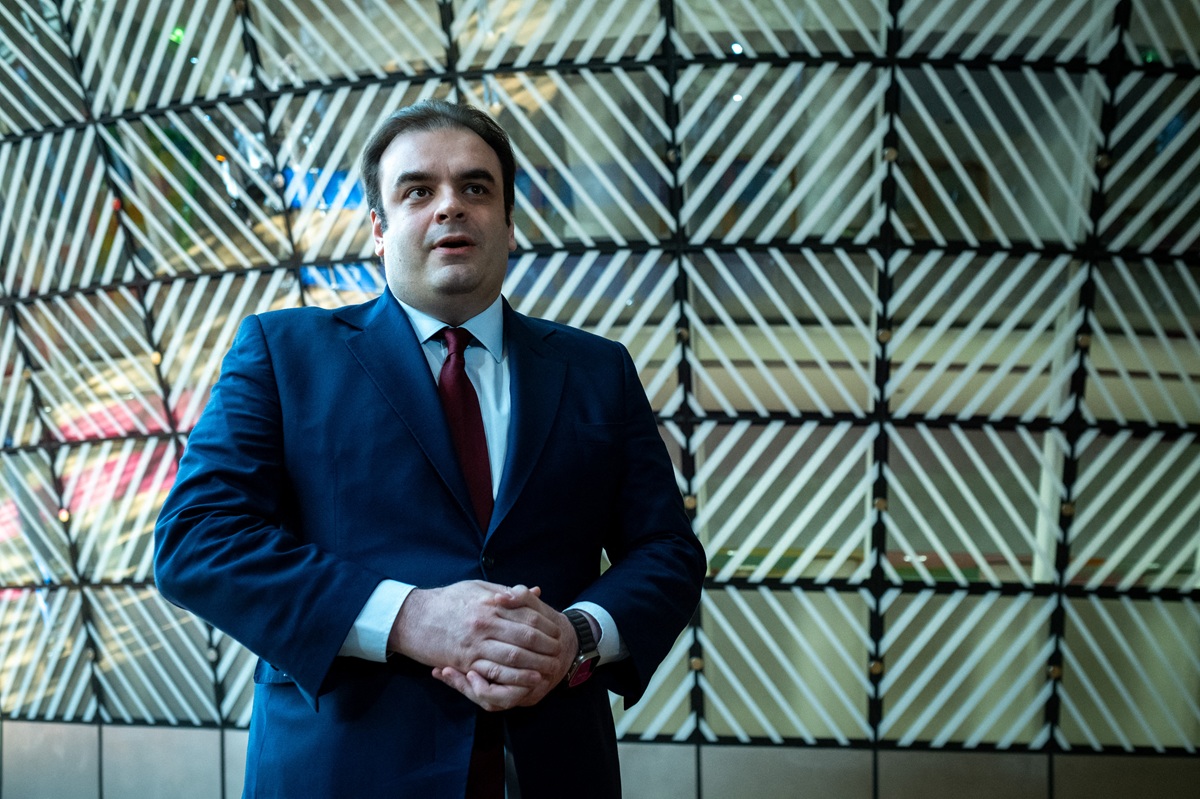 Πιερρακάκης: Στήριξη σε νοικοκυριά και επιχειρήσεις χωρίς δημοσιονομικό εκτροχιασμό