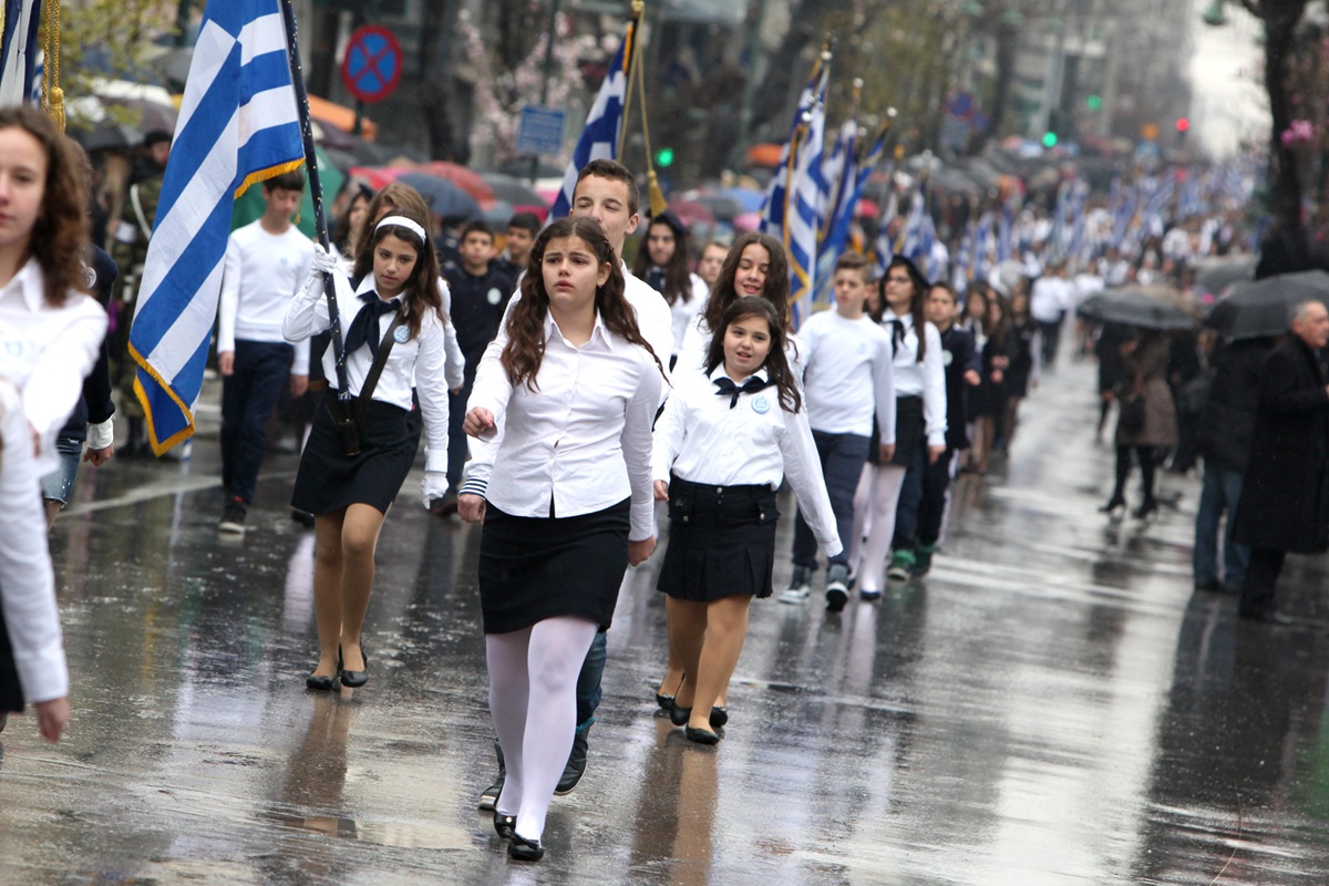 28η Οκτωβρίου: Ποιες μαθητικές παρελάσεις ακυρώνονται λόγω κακοκαιρίας
