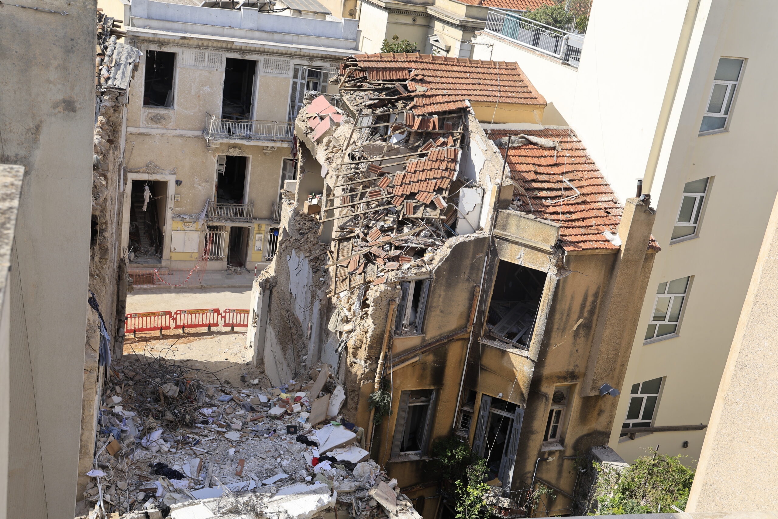 Πλάκα: Από κλοπή χαλκού η φονική έκρηξη – Τρία εντάλματα σύλληψης