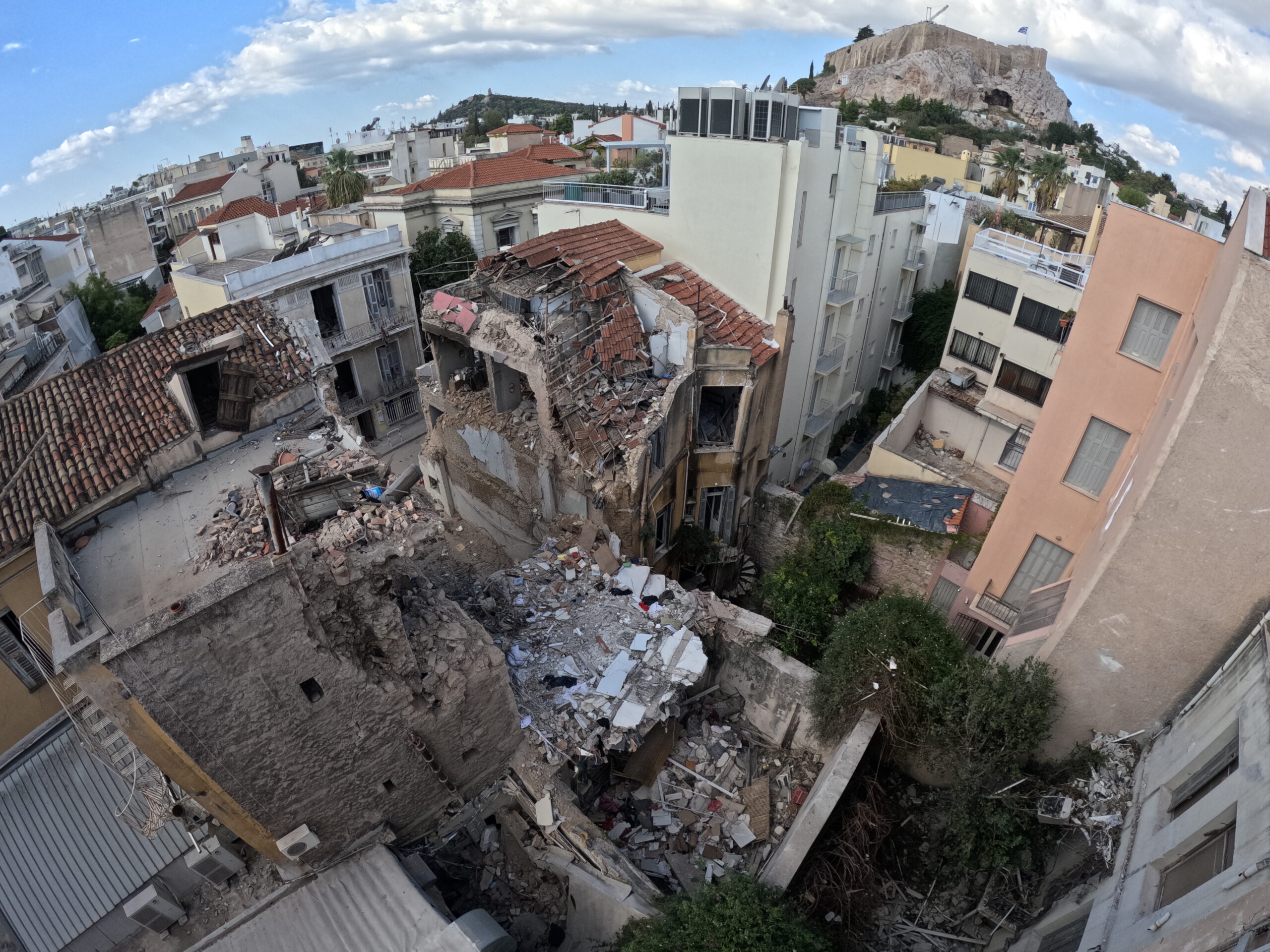 Πλάκα: Τρεις συλλήψεις – Πώς συνδέεται η κλοπή χαλκού με τη φονική έκρηξη