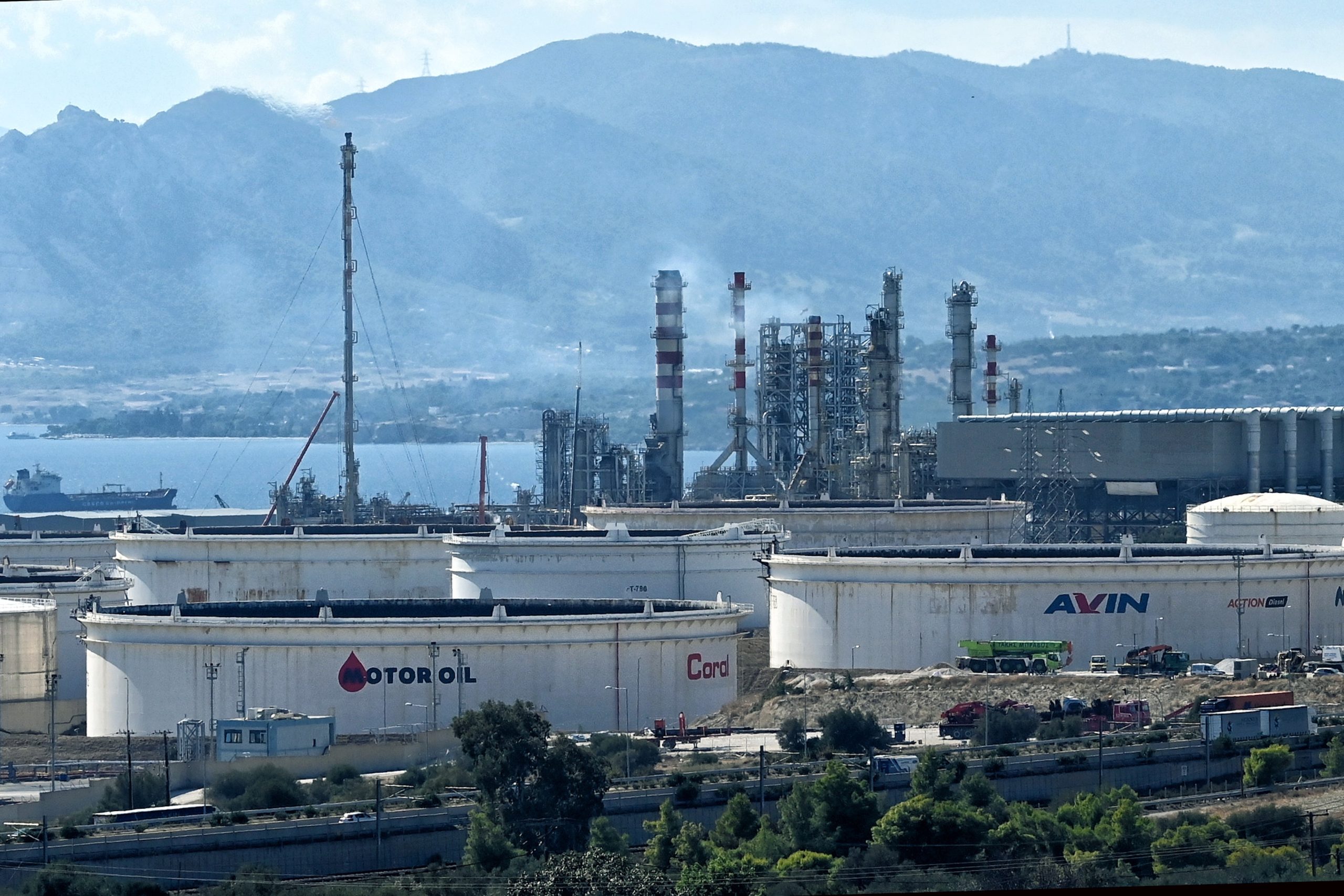 Motor Oil: Πέθανε ο ένας από τους δύο σοβαρά τραυματίες μετά την έκρηξη στους Αγίους Θεοδώρους