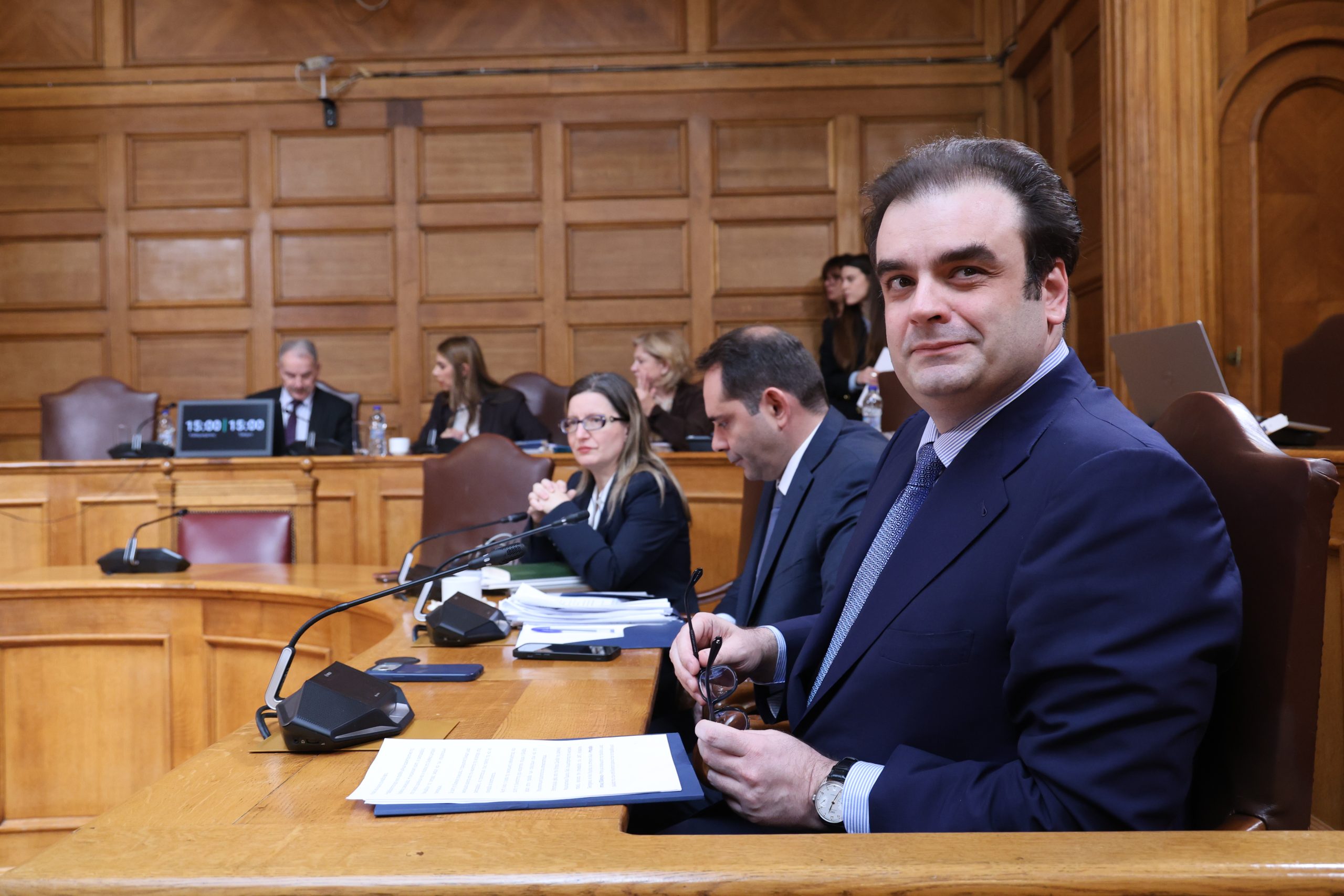 Προϋπολογισμός 2027: Τι αλλάζει σε φόρους, μισθούς, συντάξεις και στέγαση – Όλα τα μέτρα που ανακοίνωσε ο Πιερρακάκης