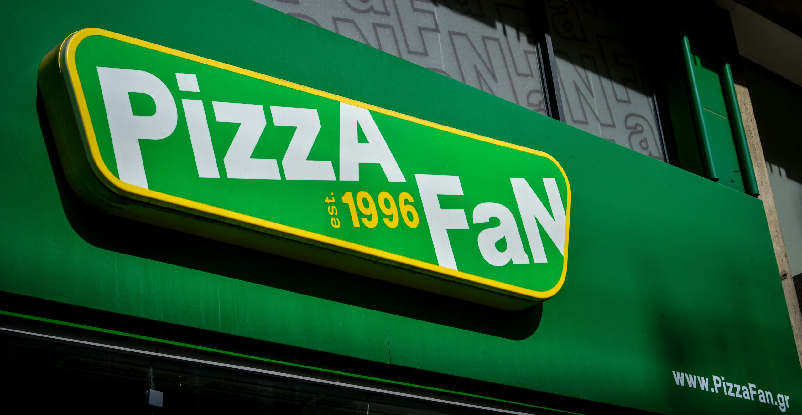 Pizza Fan: Μία καταγγελία ξετύλιξε το «κουβάρι» της φοροδιαφυγής – Οι πελάτες που ζητούσαν αποδείξεις και η κρυφή παπουτσοθήκη