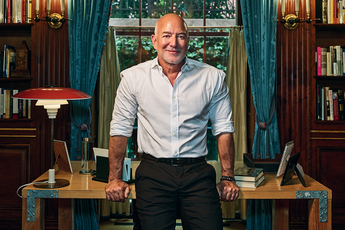 Jeff Bezos: Αρχιτέκτονας της «εταιρείας των πάντων»