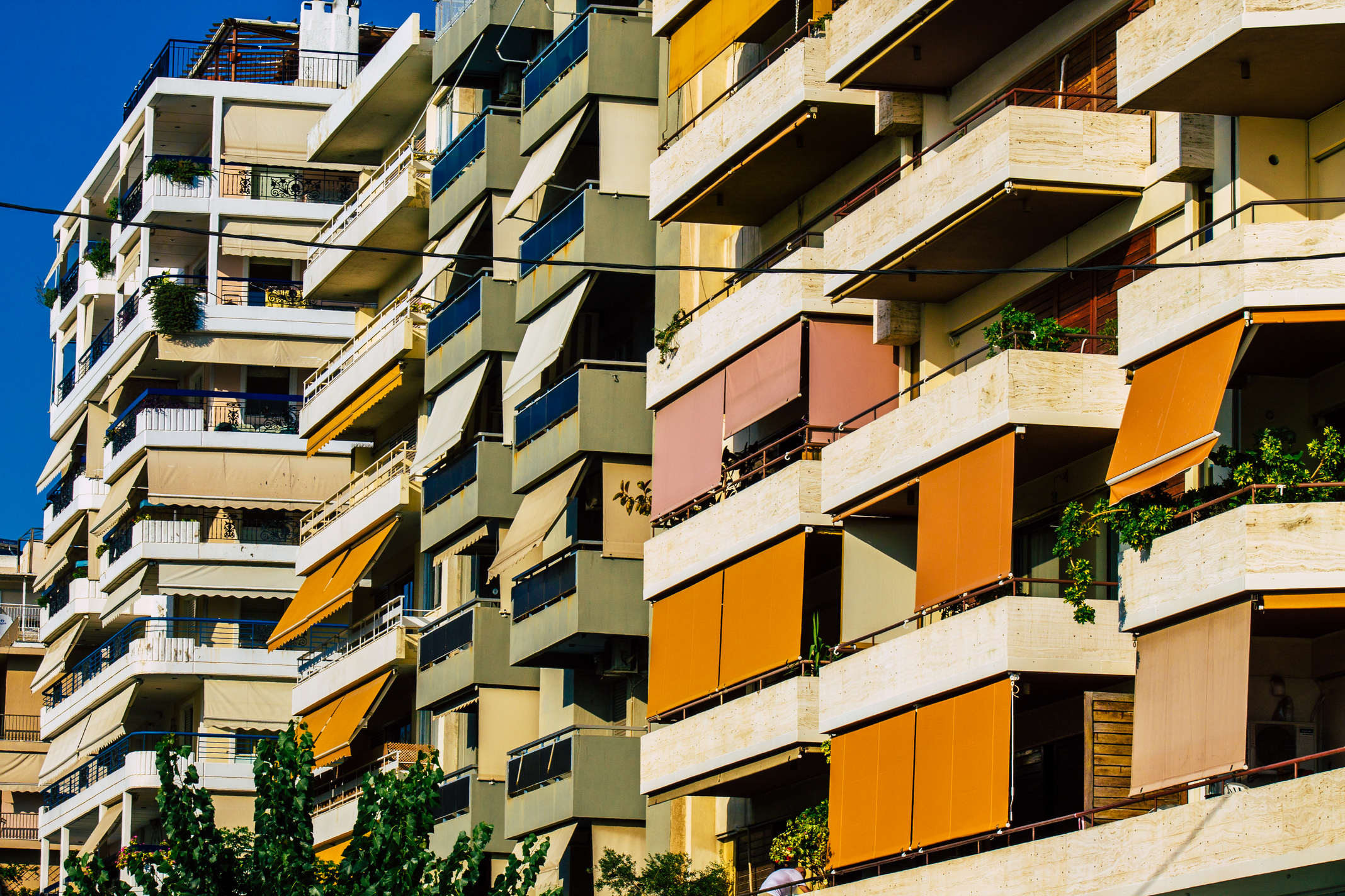 «Ανακαινίζω»: Έως 36.000 ευρώ για κάθε κατοικία – Προκαταβολή 50% τον Οκτώβριο
