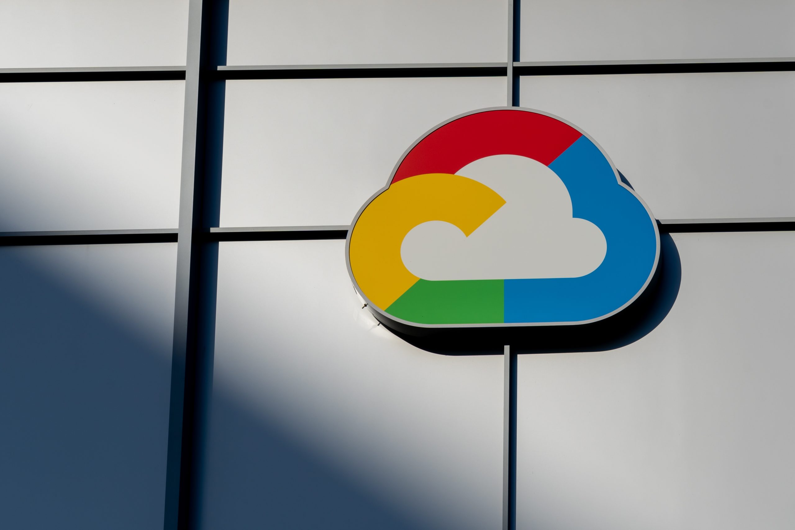 Ψηφιακό μπλακ άουτ στην Ευρώπη: Η βλάβη στο Google Cloud «έριξε» τη Revolut – Προβλήματα σε τράπεζες και εφαρμογές