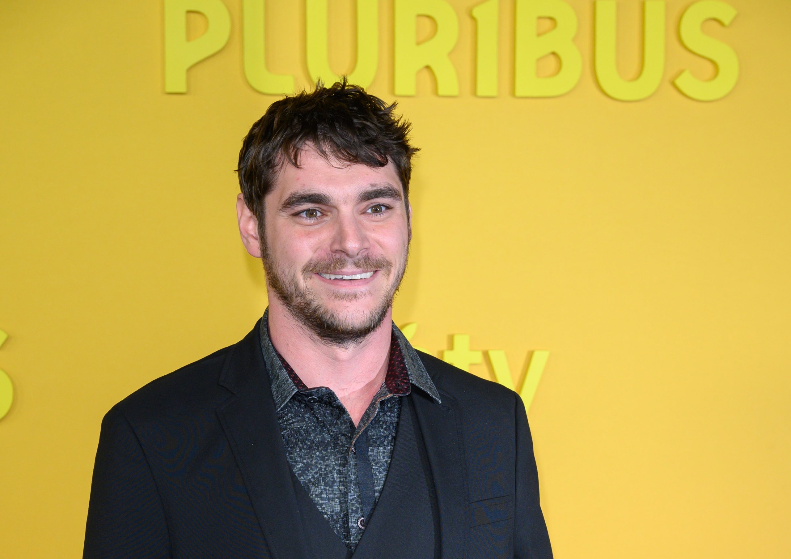 RJ Mitte: Πέθανε στα 34 του ο ηθοποιός του «Breaking Bad» – Η εγκεφαλική παράλυση που σημάδεψε τη ζωή του